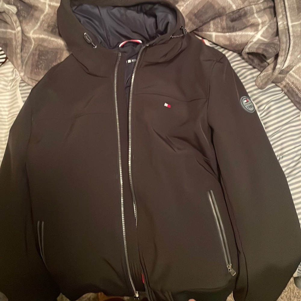 Tommy Hilfiger Young Mens Size Medium Zip up medium weight jacket